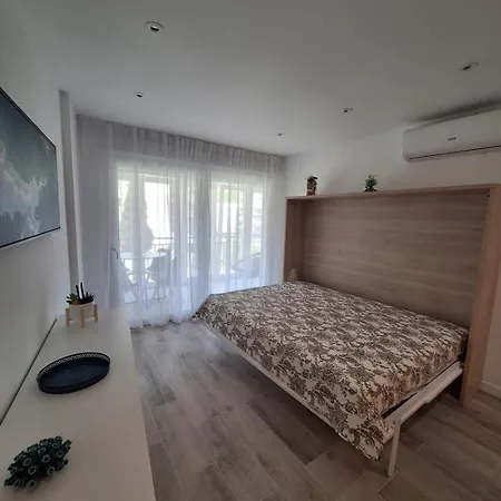 1room 100m From Levante Apartament