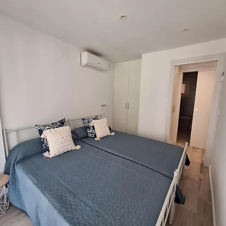 1room 100m From Levante Apartament *